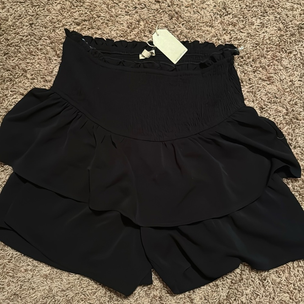Black skorts NWT size M